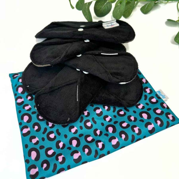 Pecyn Padiau y Gellir eu Hailddefnyddio - Llif Ysgafn - Rheolaidd / Reusable Cloth Pad Kit - Light - Moderate Flow